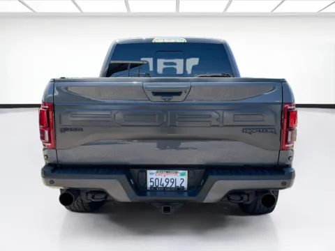 More photos of 2018 Ford F-150 Raptor at KarGenie, CA