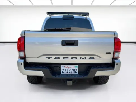 More photos of 2018 Toyota Tacoma TRD Off-Road V6 at KarGenie, CA