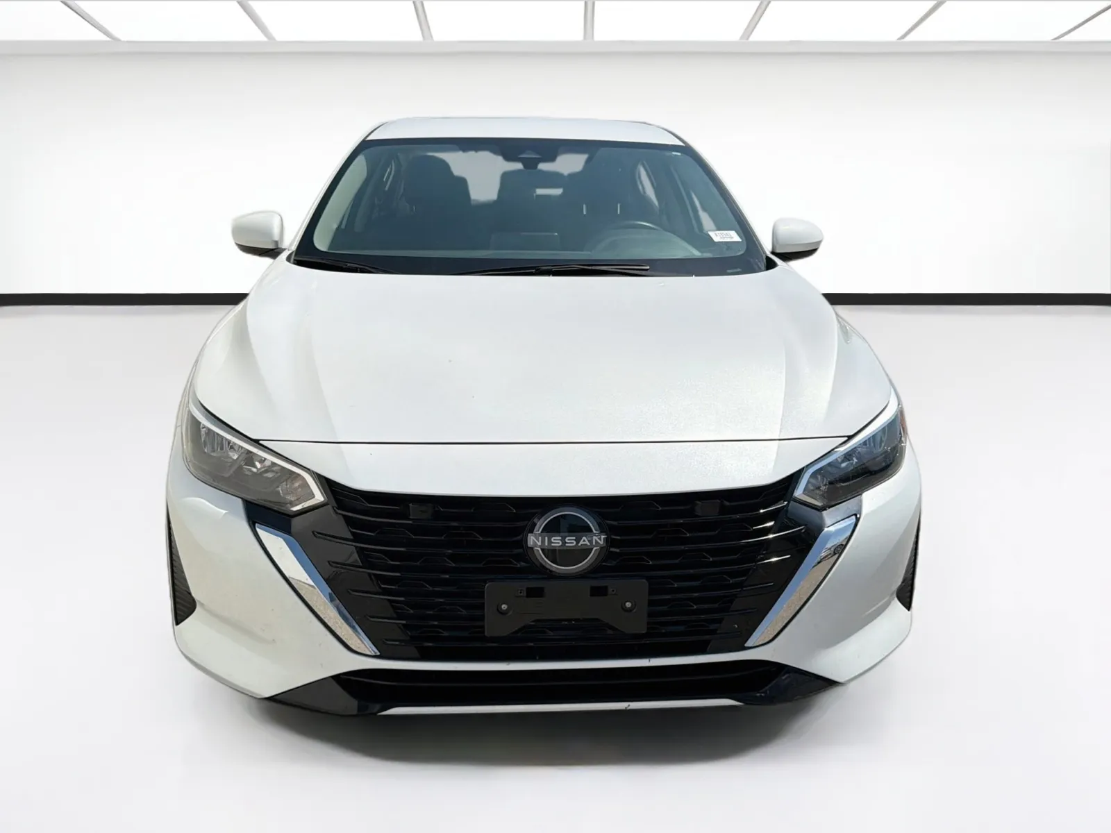 Nissan Sentra photo 2