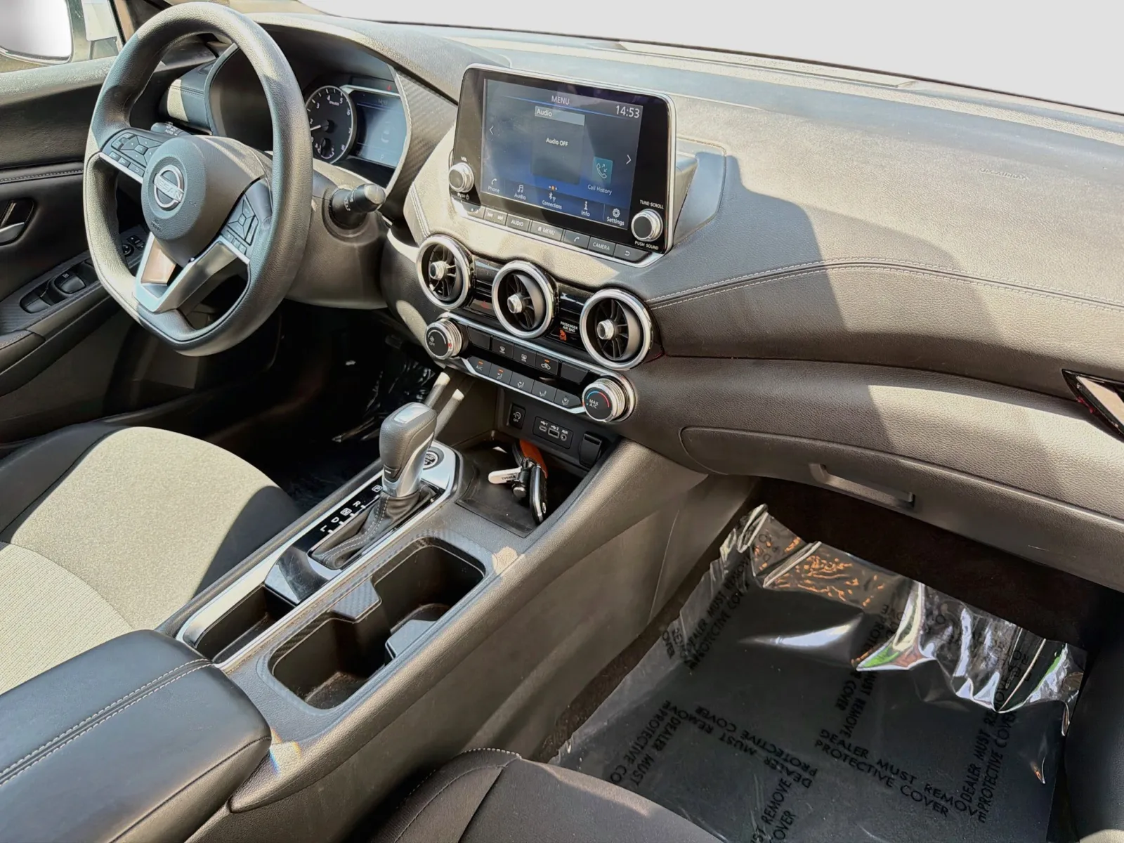 Nissan Sentra photo 12