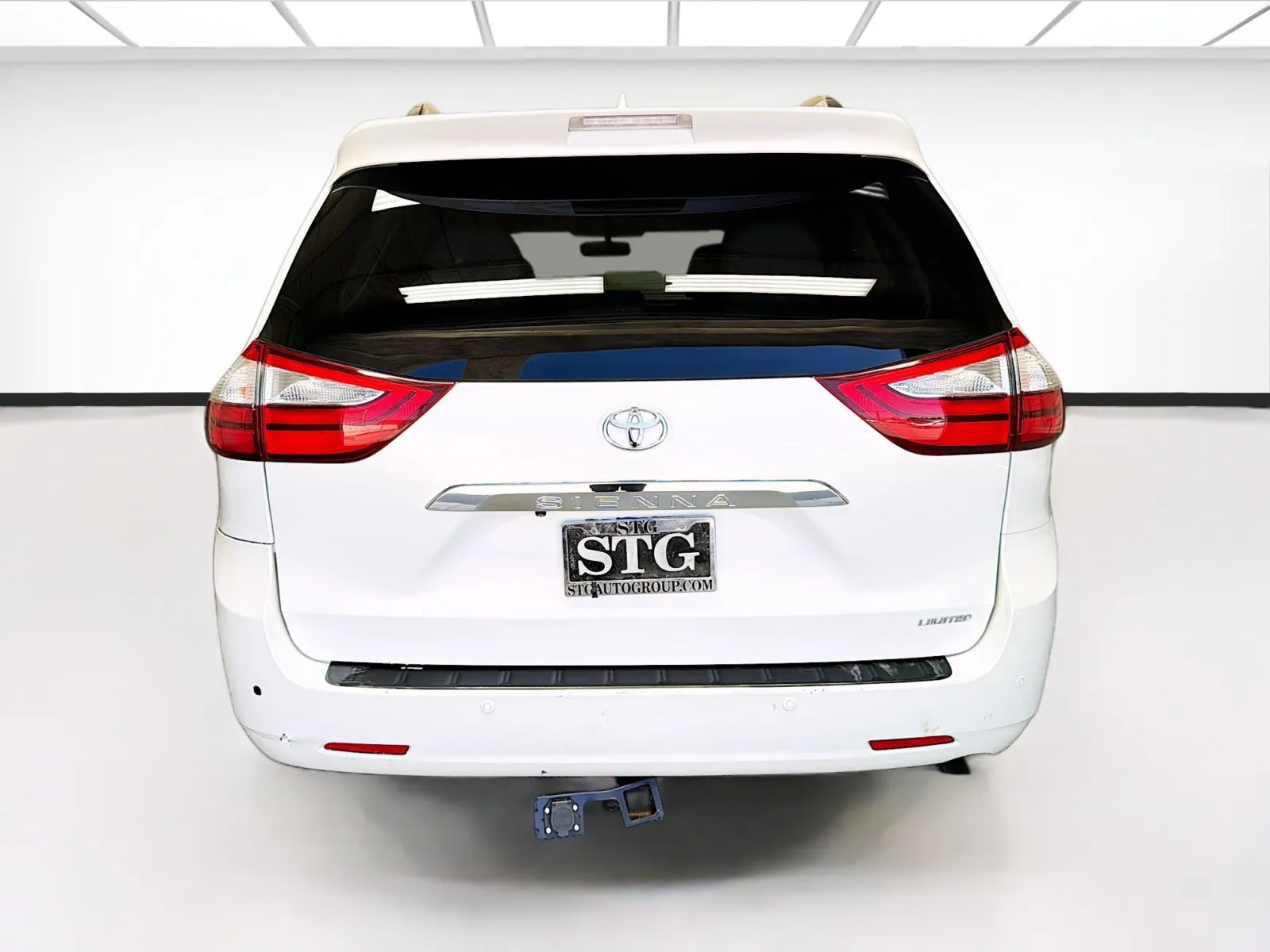 Toyota Sienna photo 5