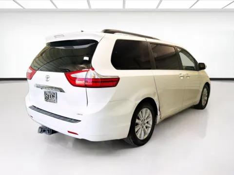 More photos of 2015 Toyota Sienna Limited 7 Passenger at KarGenie, CA