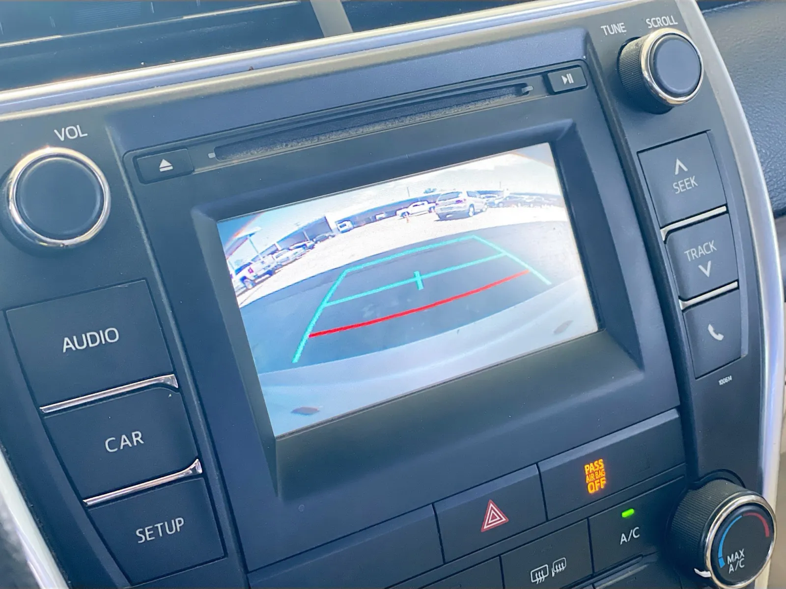 Toyota Camry photo 9