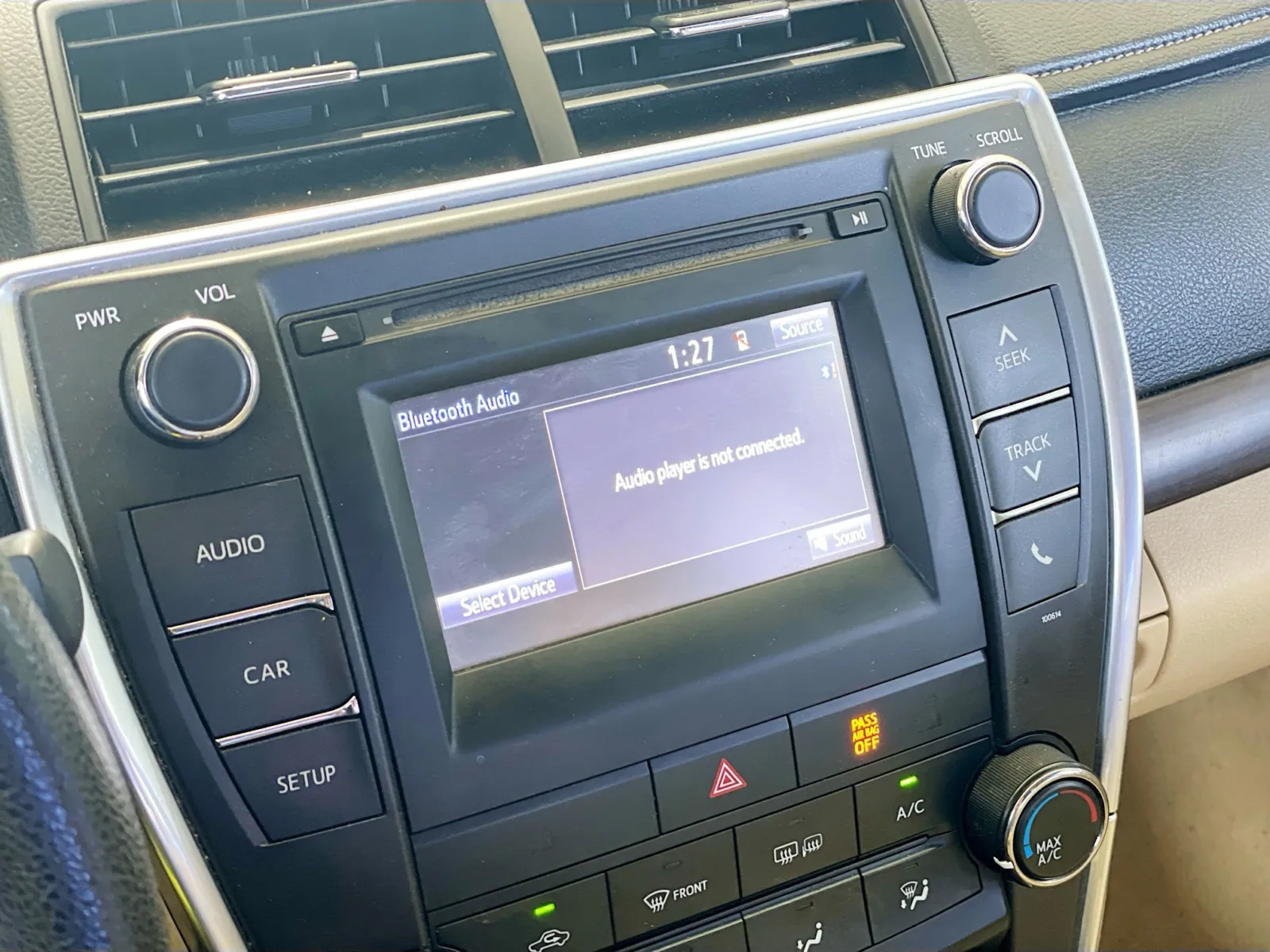 Toyota Camry photo 10