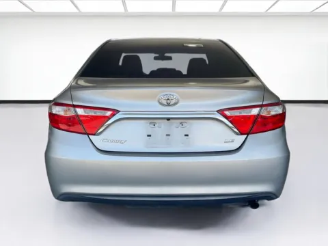 More photos of 2017 Toyota Camry LE at KarGenie, CA