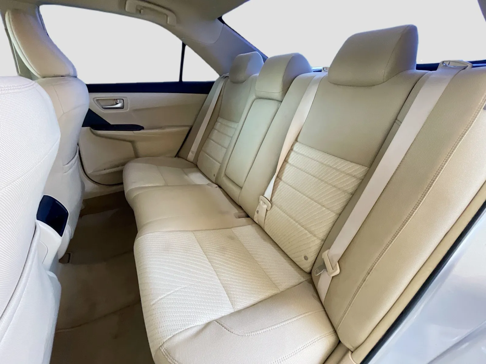 Toyota Camry photo 14
