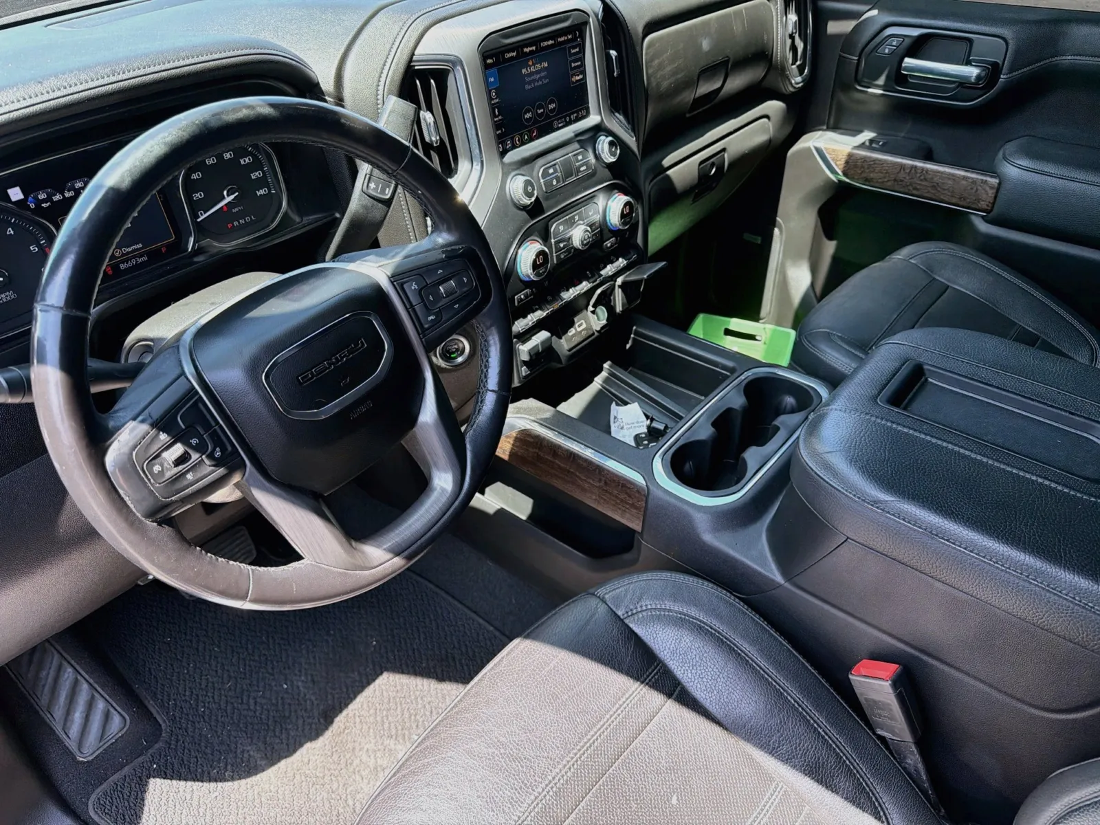 GMC Sierra photo 7