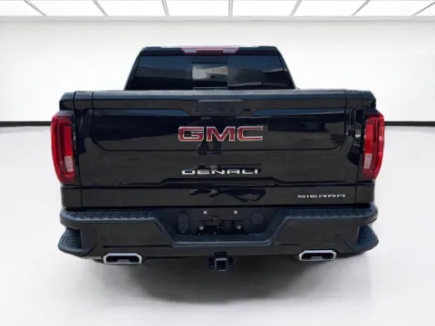 More photos of 2021 GMC Sierra 1500 Denali at KarGenie, CA