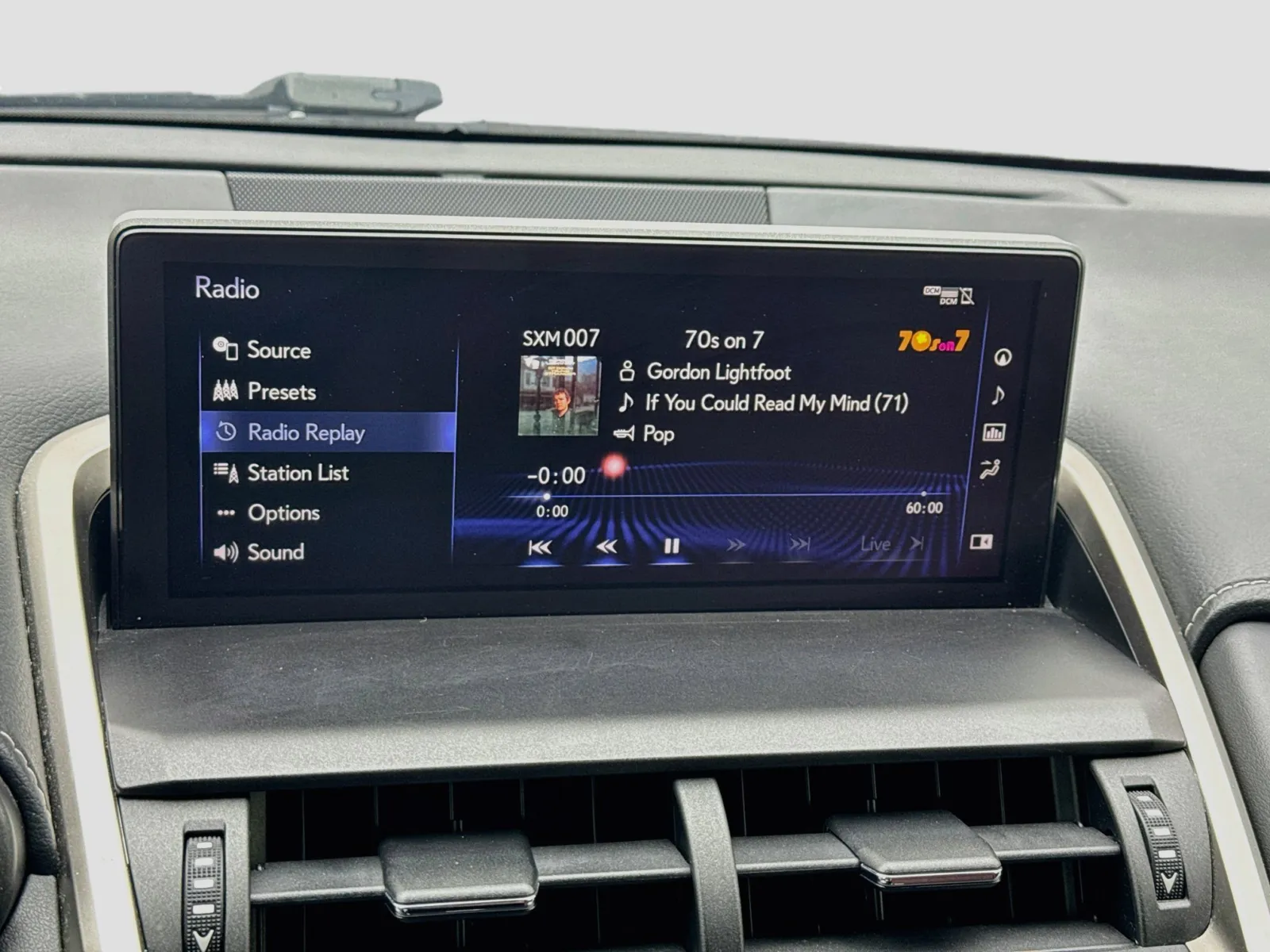 Lexus NX photo 11
