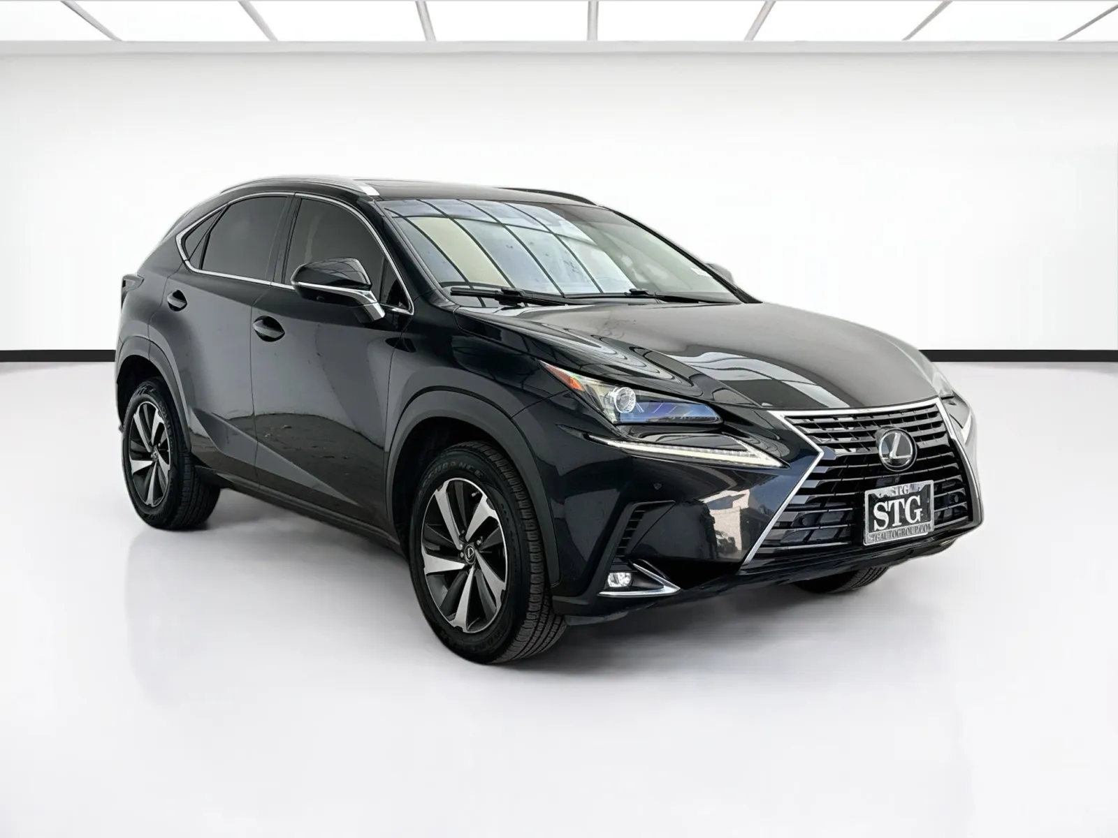 Lexus NX photo 3
