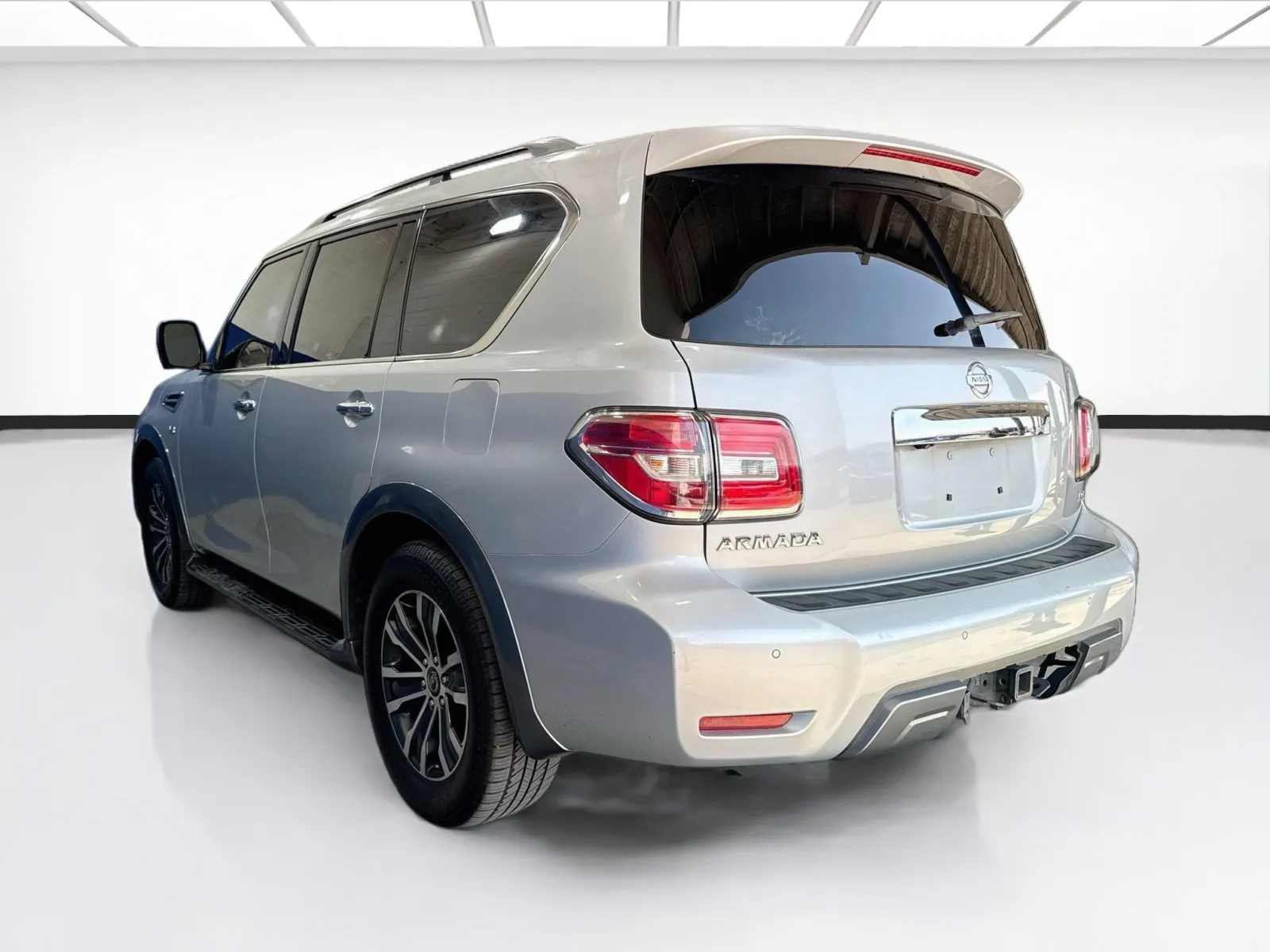 Nissan Armada photo 6