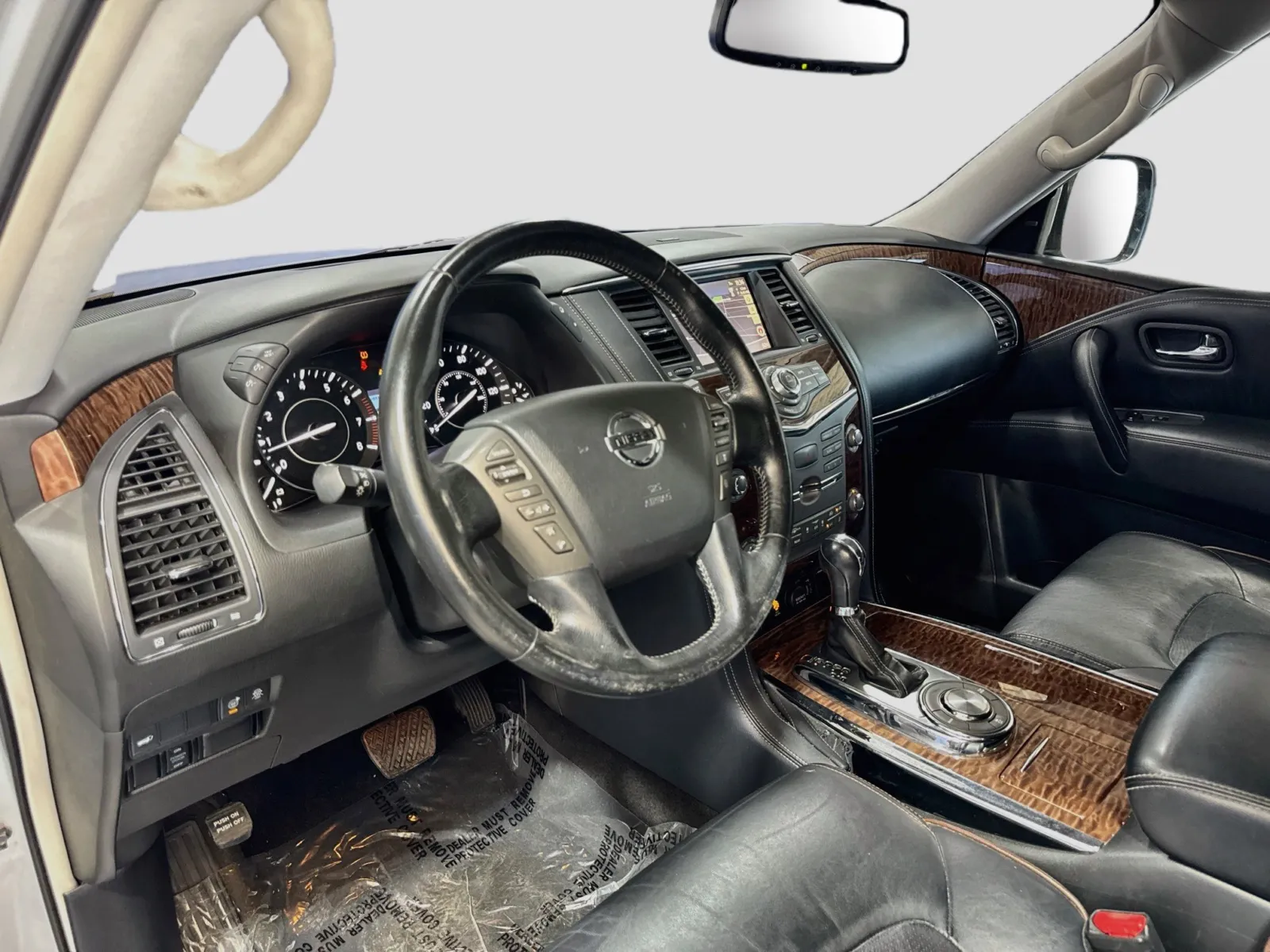 Nissan Armada photo 7