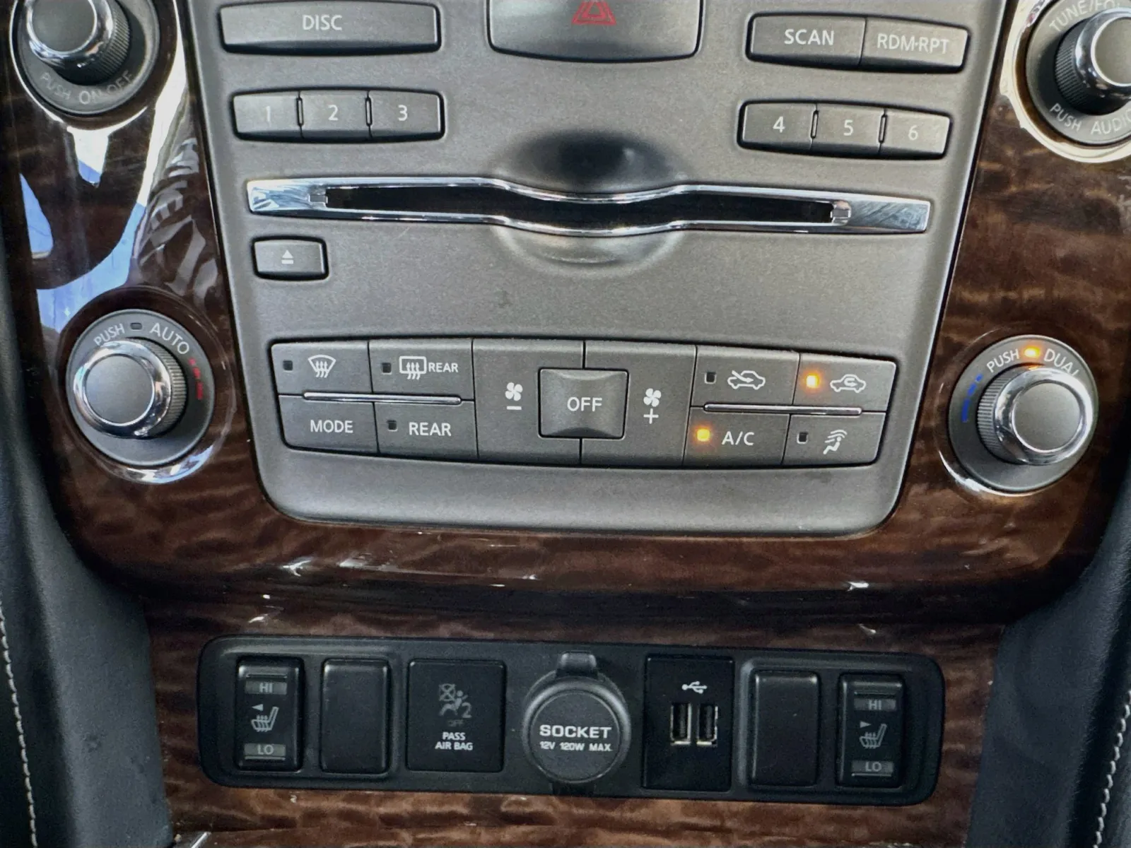Nissan Armada photo 12