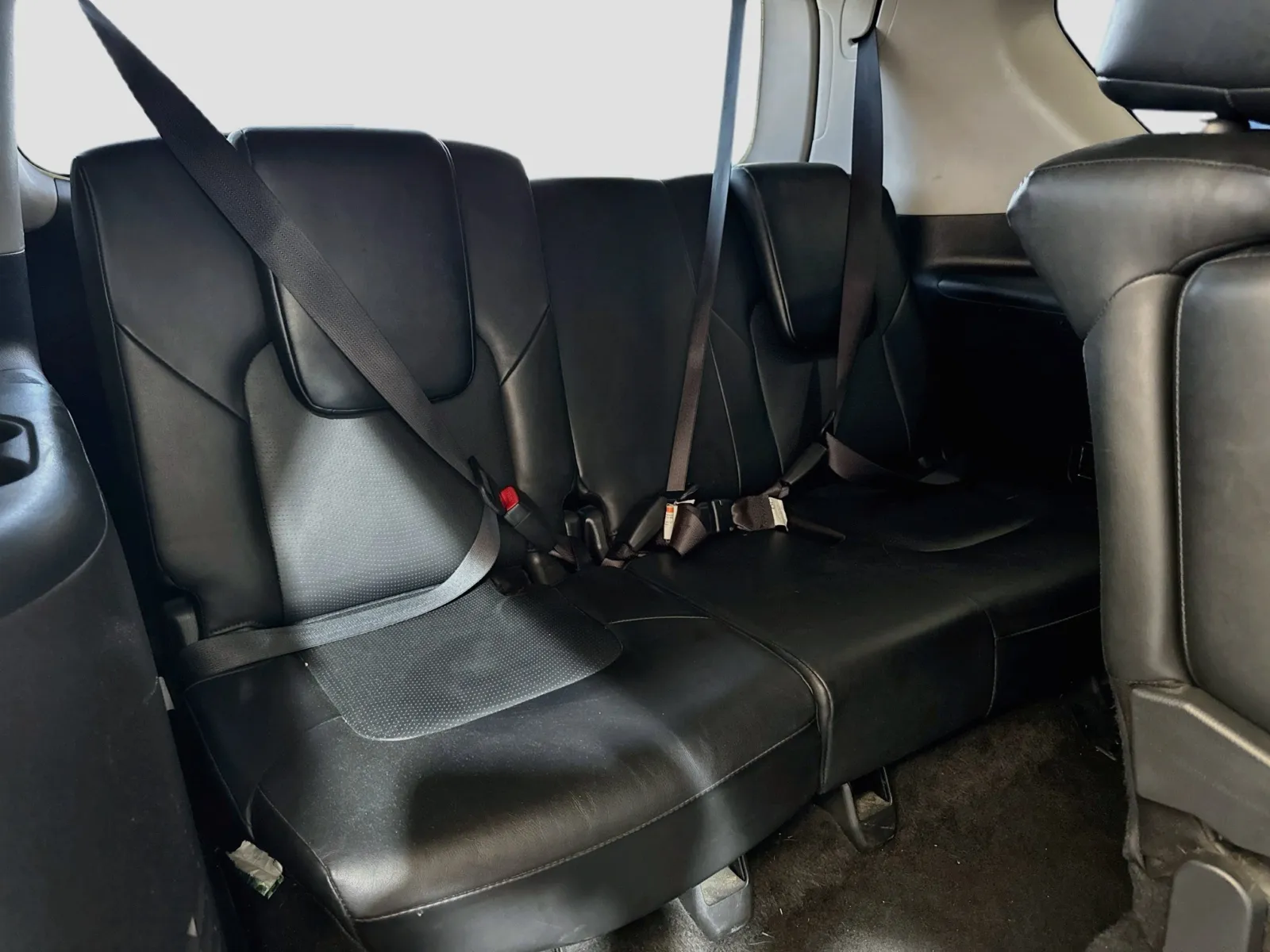 Nissan Armada photo 17