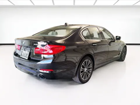 More photos of 2018 BMW 5 Series 530i at KarGenie, CA