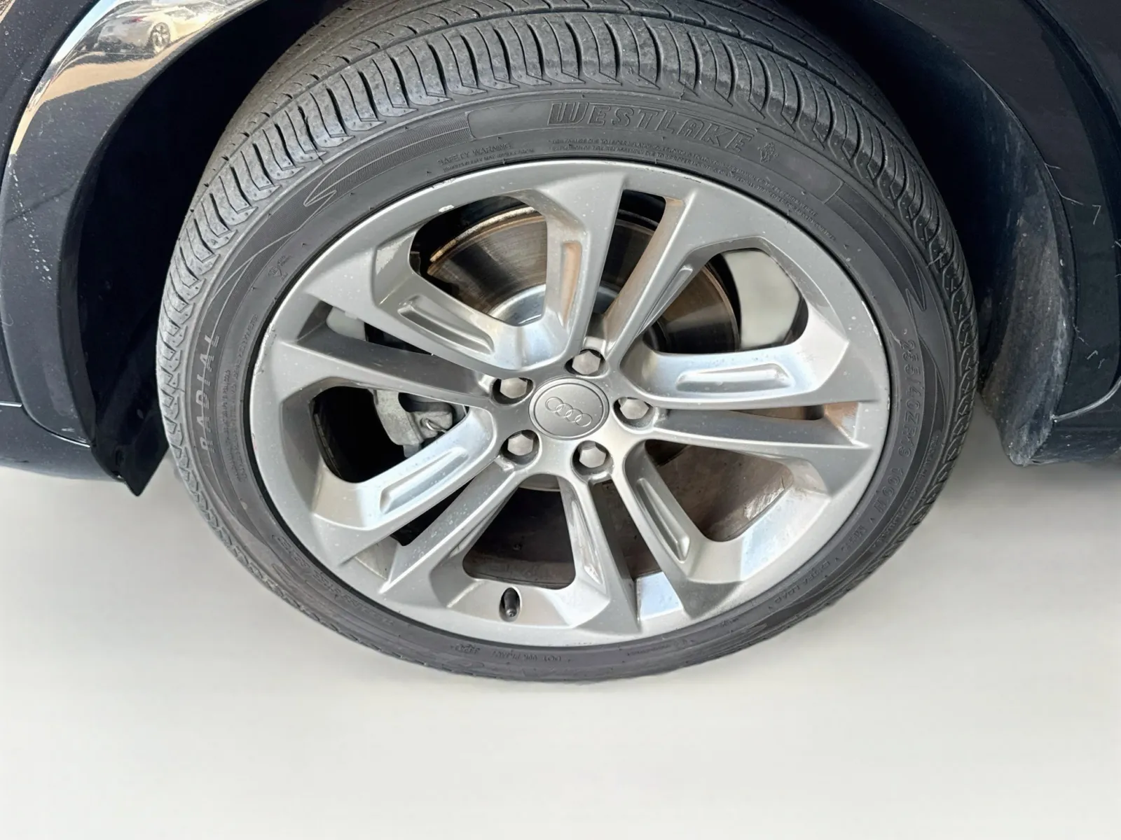 Audi Q3 photo 20