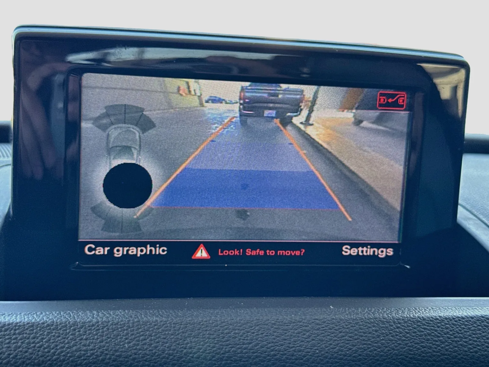 Audi Q3 photo 9