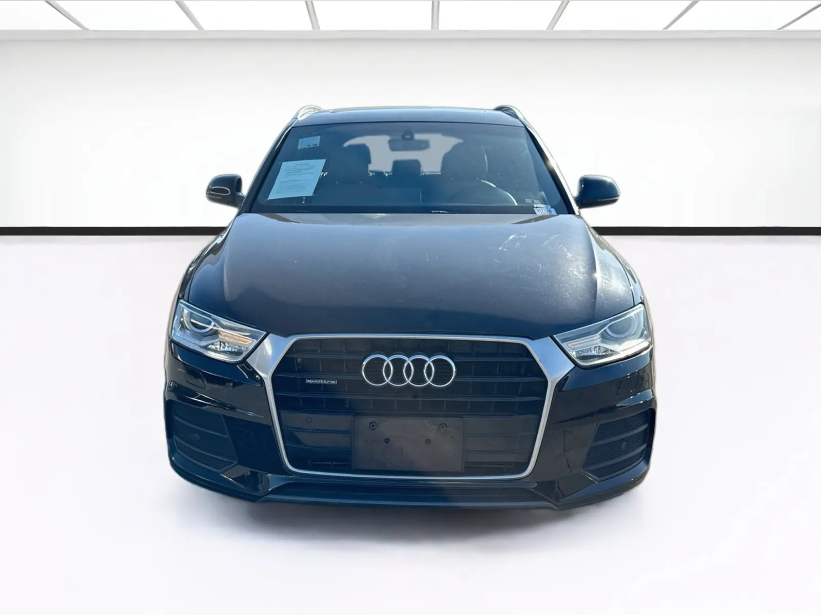 Audi Q3 photo 2