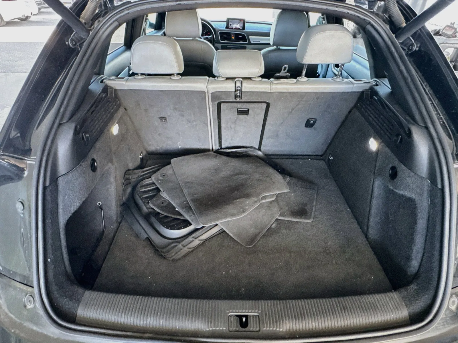 Audi Q3 photo 17