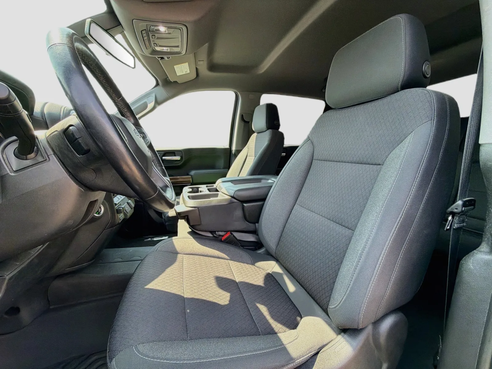 Chevrolet Silverado photo 12