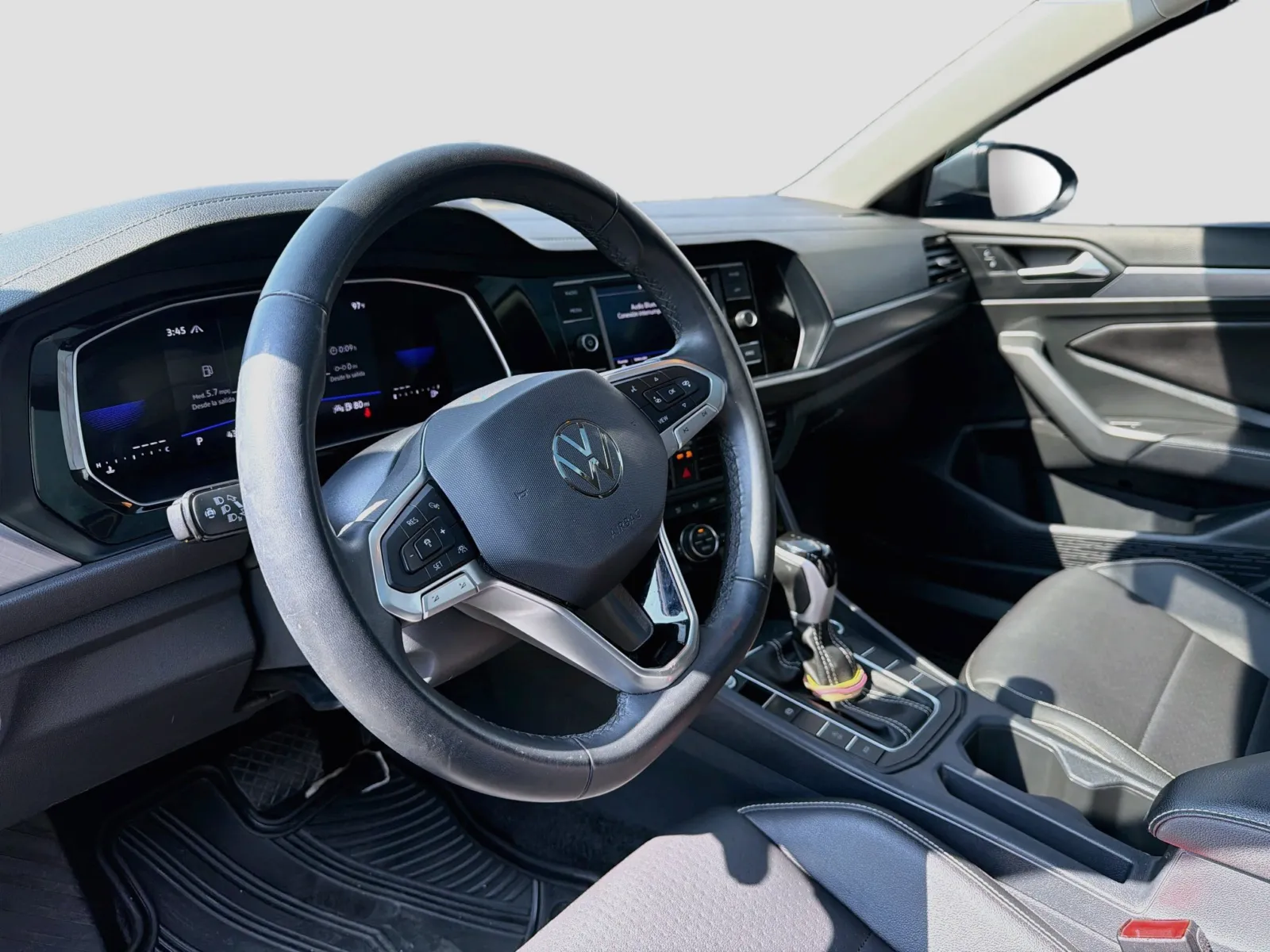 Volkswagen Jetta photo 7