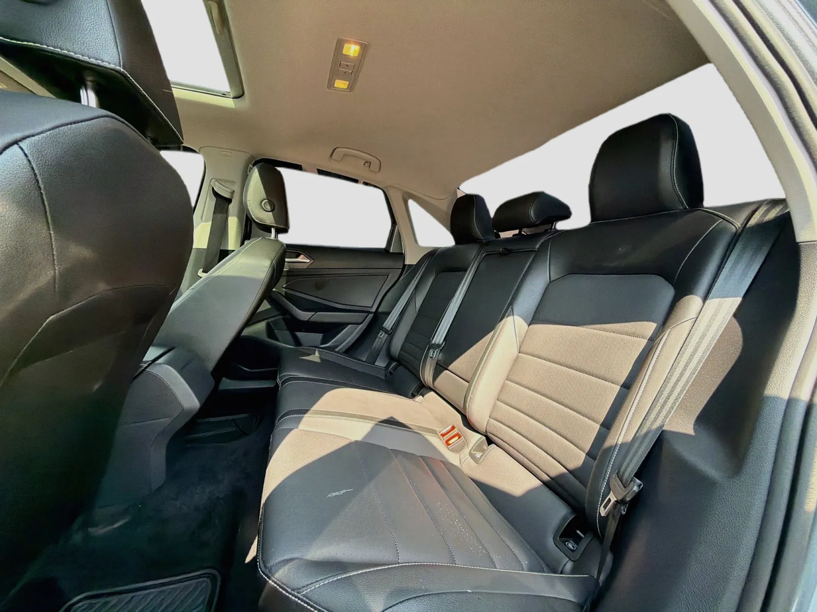 Volkswagen Jetta photo 15
