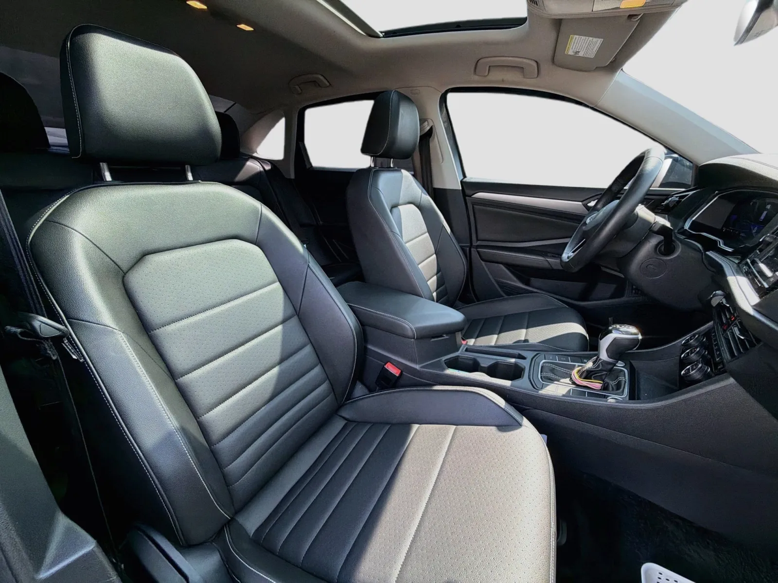 Volkswagen Jetta photo 17