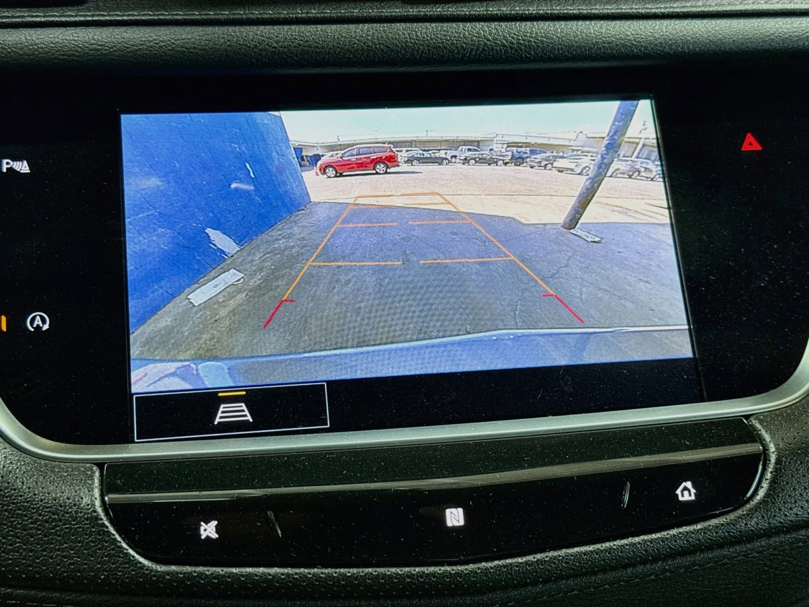 Cadillac XT5 photo 9