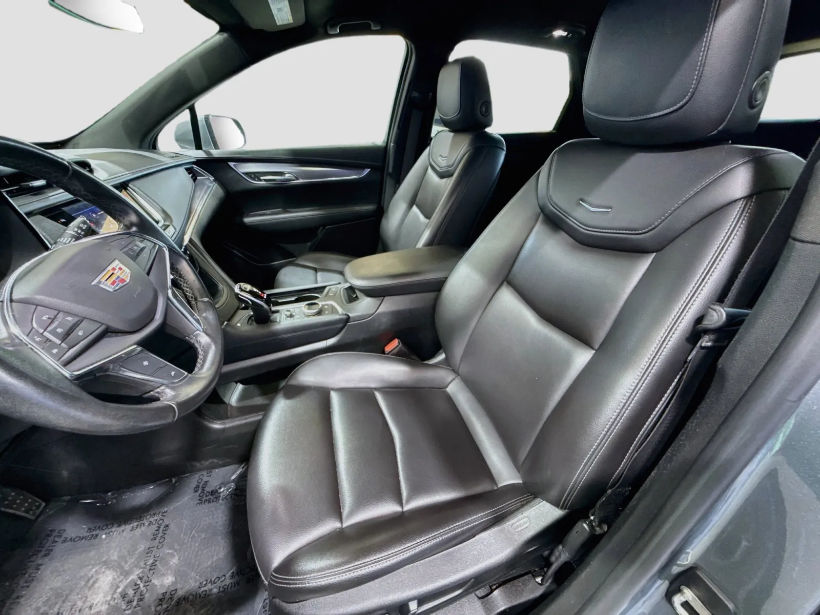 Cadillac XT5 photo 12