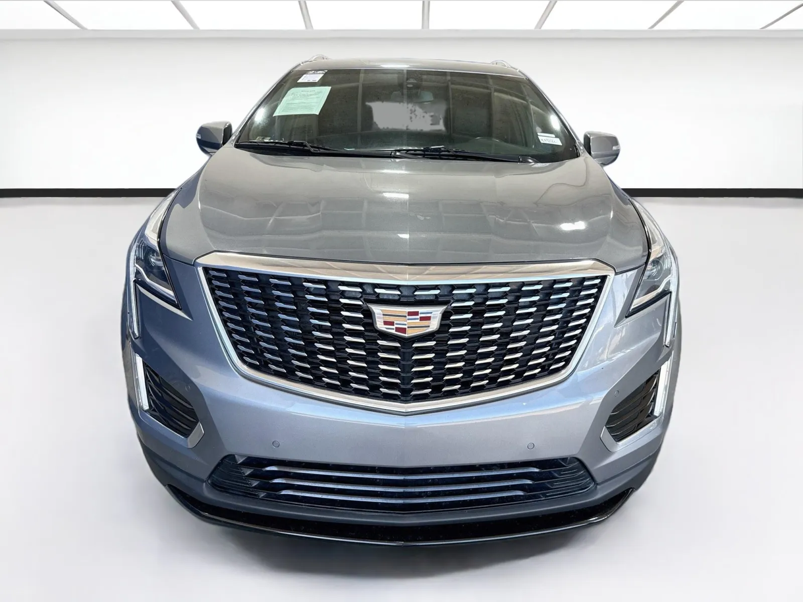 Cadillac XT5 photo 2