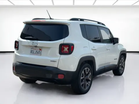More photos of 2015 Jeep Renegade Latitude at KarGenie, CA