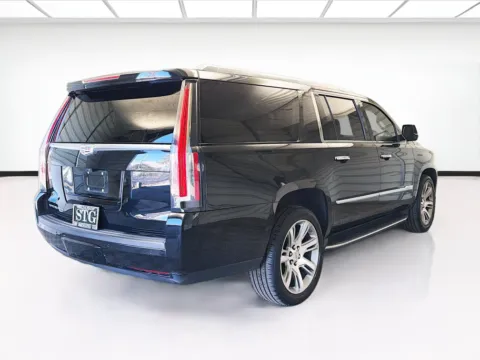 More photos of 2019 Cadillac Escalade ESV Luxury at KarGenie, CA
