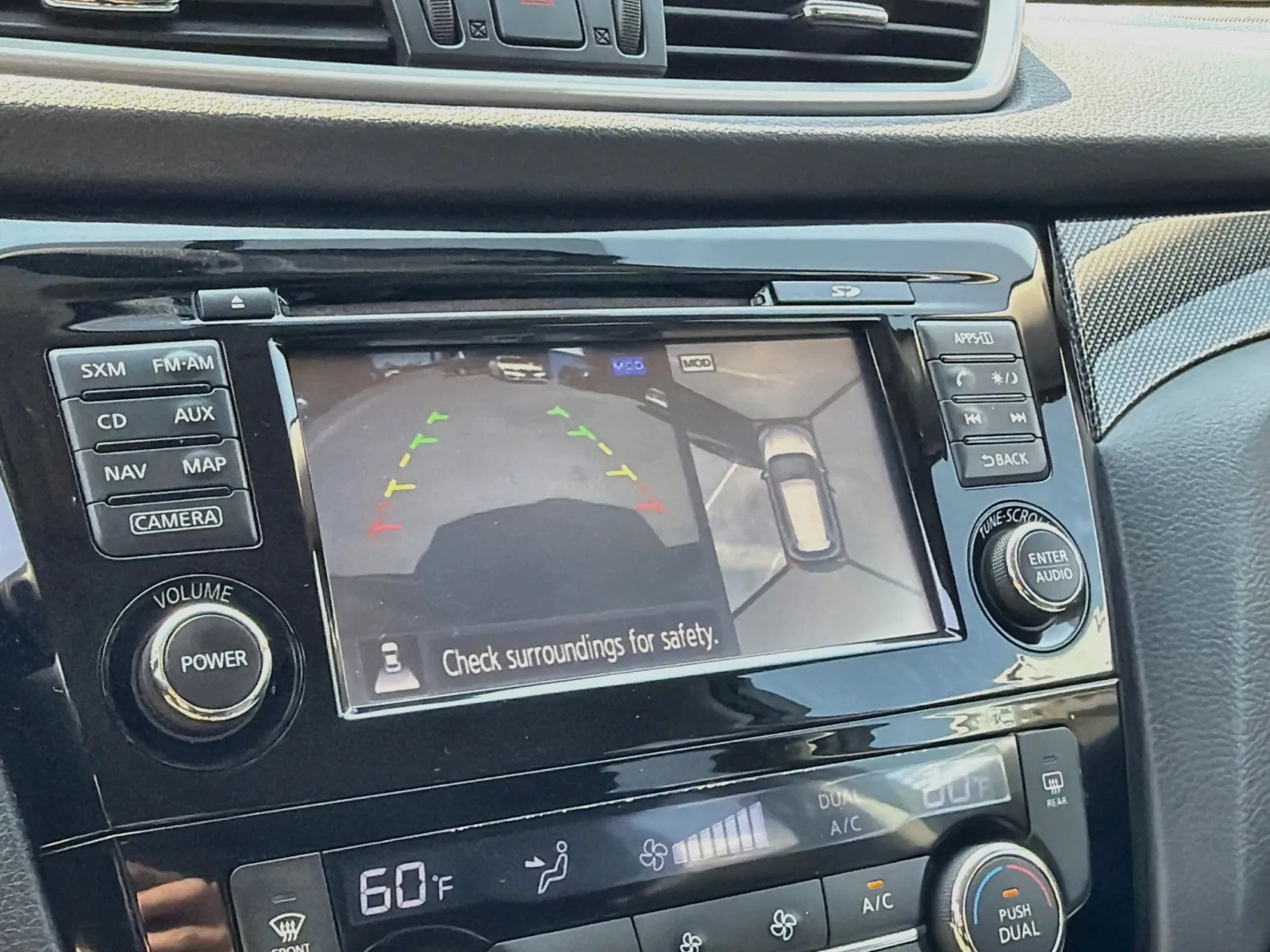 Nissan Rogue photo 9