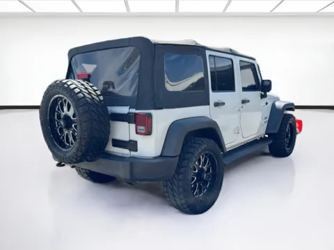 More photos of 2014 Jeep Wrangler Unlimited Unlimited Sport at KarGenie, CA