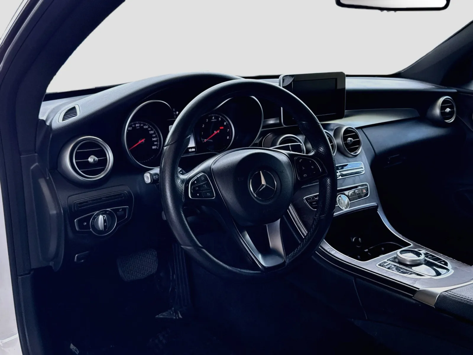 Mercedes-Benz C-Class photo 7