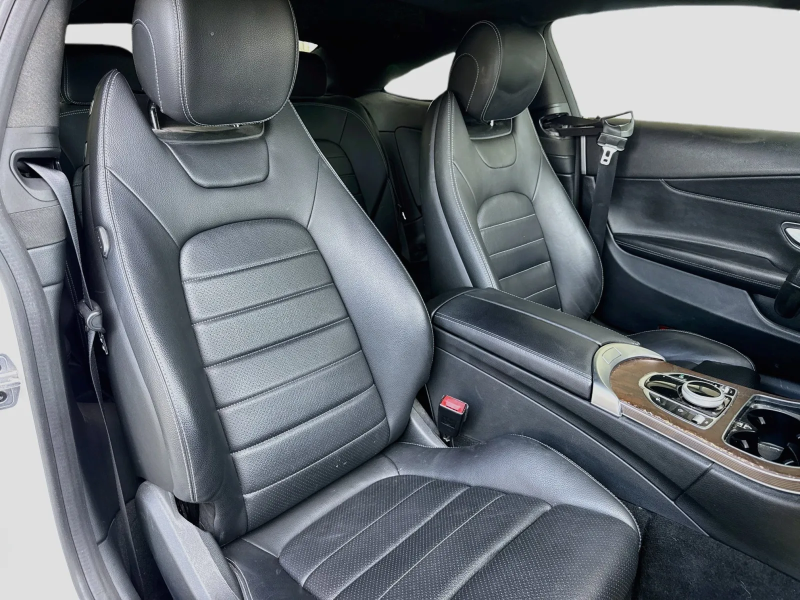 Mercedes-Benz C-Class photo 19