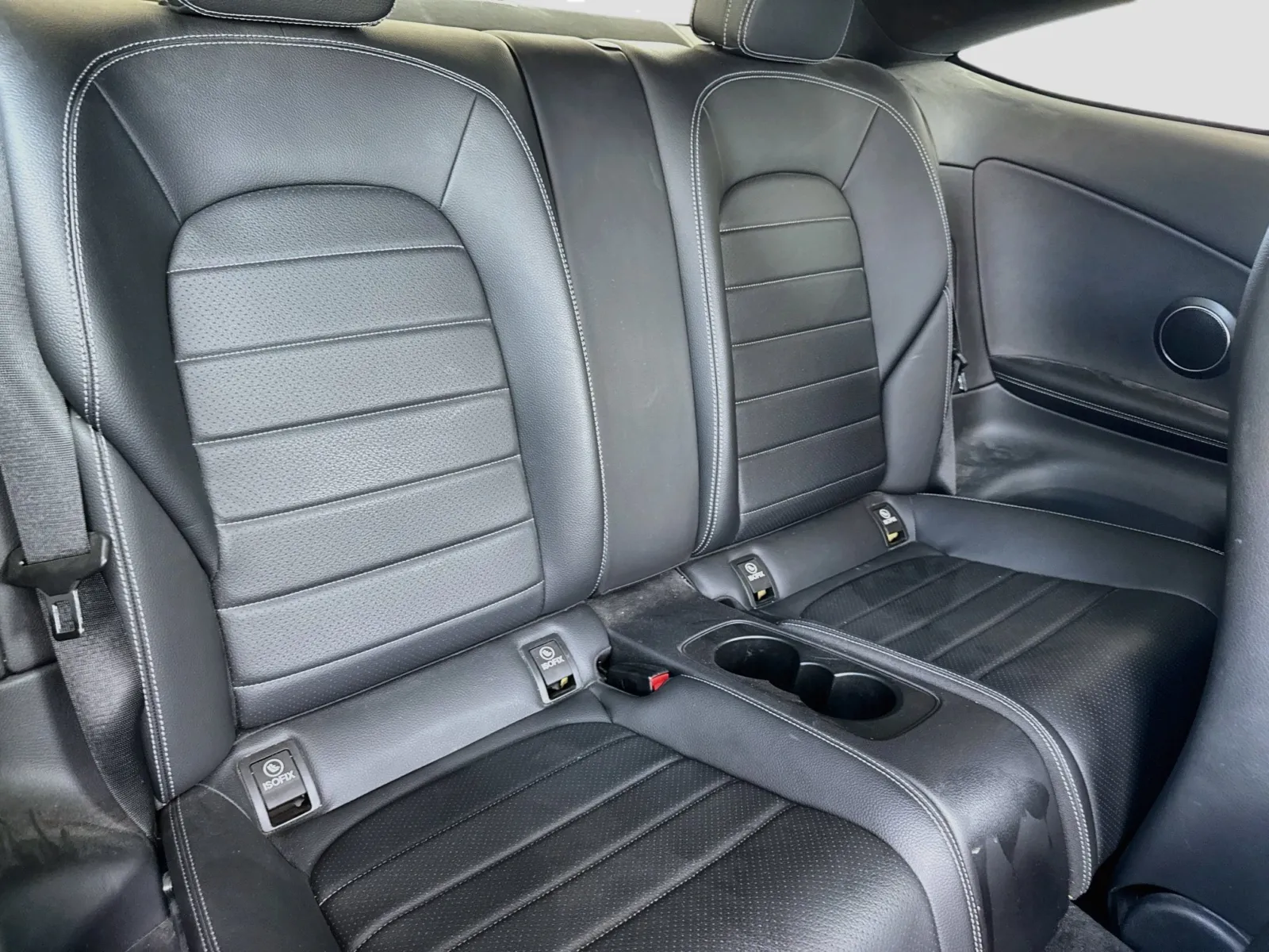 Mercedes-Benz C-Class photo 18