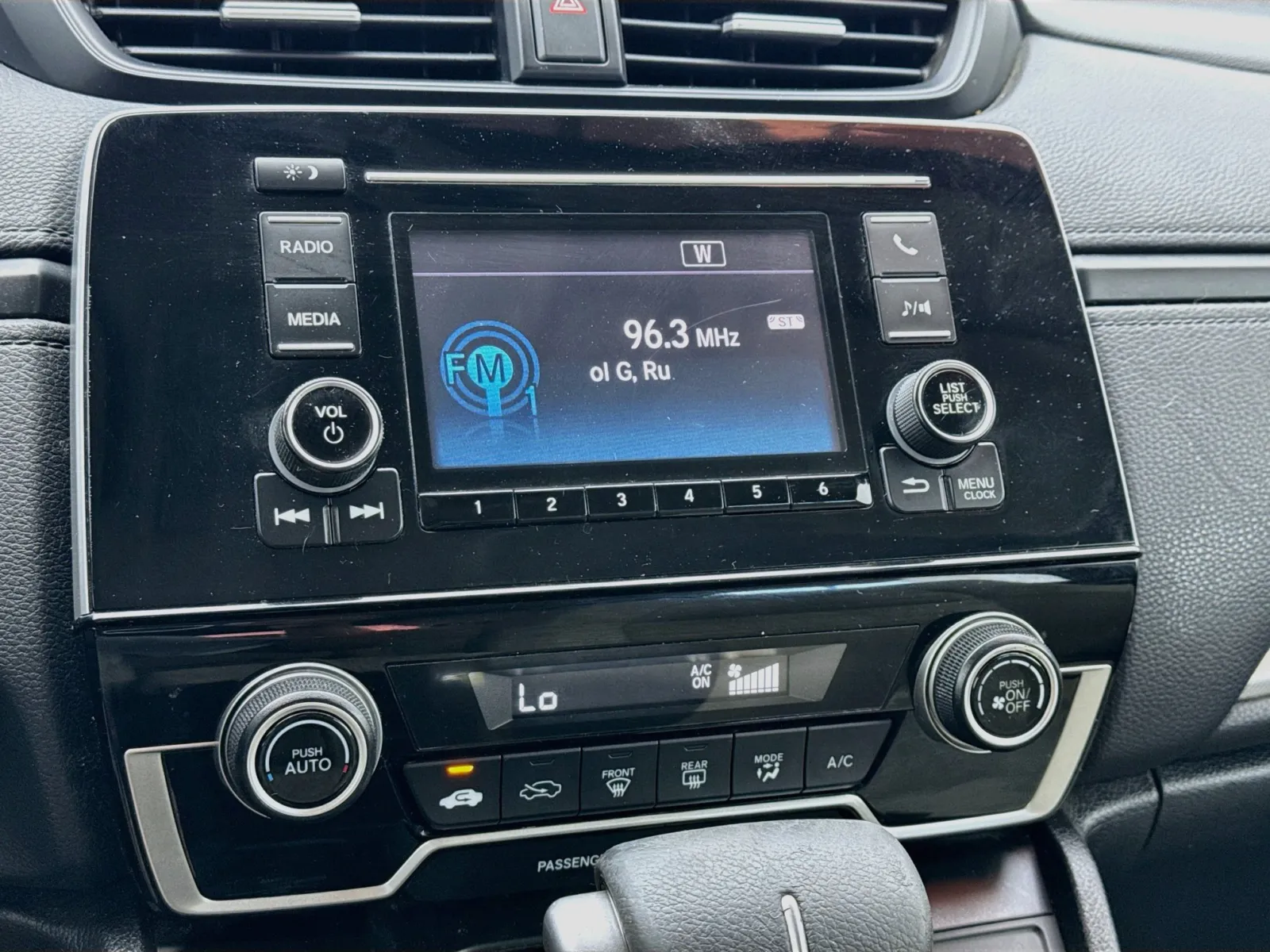 Honda CR-V photo 11