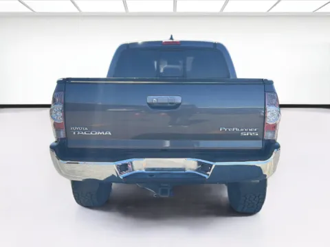 More photos of 2015 Toyota Tacoma PreRunner at KarGenie, CA