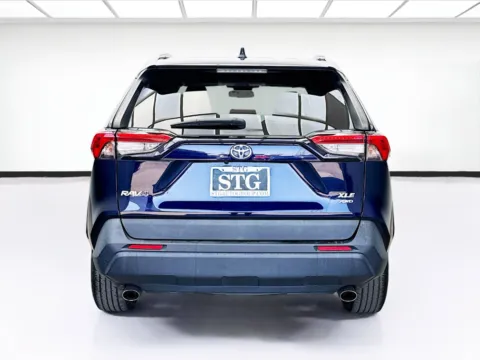 More photos of 2020 Toyota RAV4 XLE at KarGenie, CA