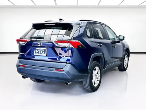 More photos of 2020 Toyota RAV4 XLE at KarGenie, CA