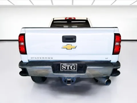 More photos of 2017 Chevrolet Silverado 2500 HD LT at KarGenie, CA