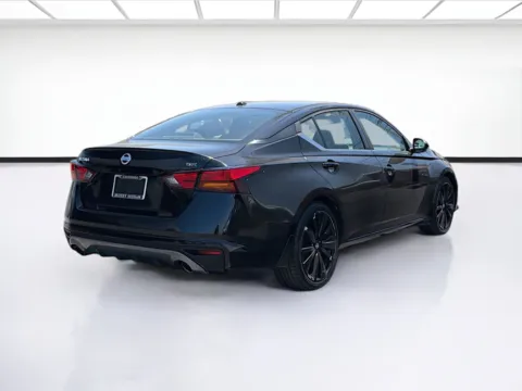 More photos of 2020 Nissan Altima 2.5 SR at KarGenie, CA