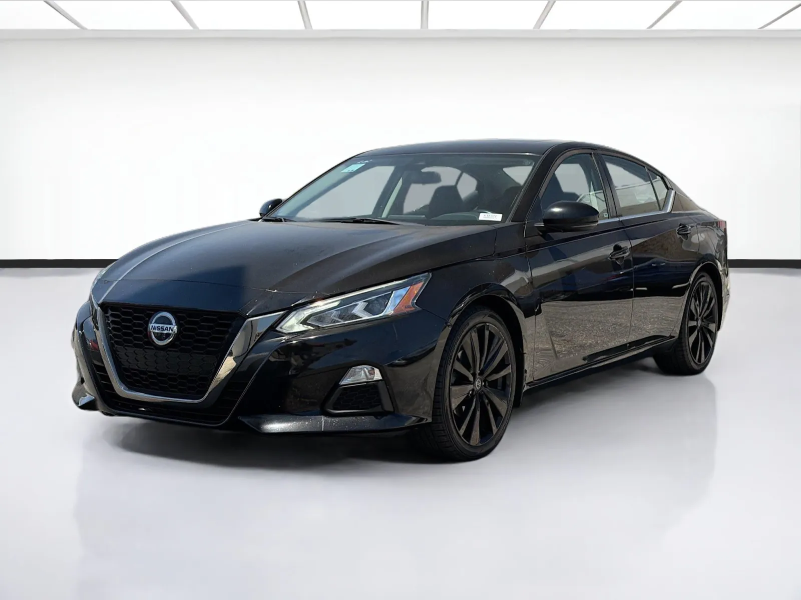 Black 2020 Nissan Altima 2.5 SR for sale in Fontana, CA