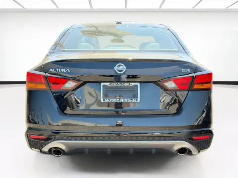 More photos of 2020 Nissan Altima 2.5 SR at KarGenie, CA