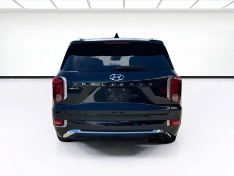 More photos of 2020 Hyundai Palisade Limited at KarGenie, CA