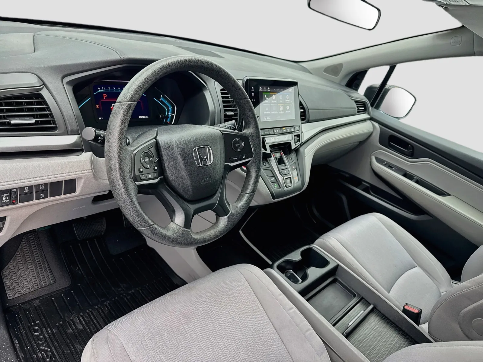 Honda Odyssey photo 7
