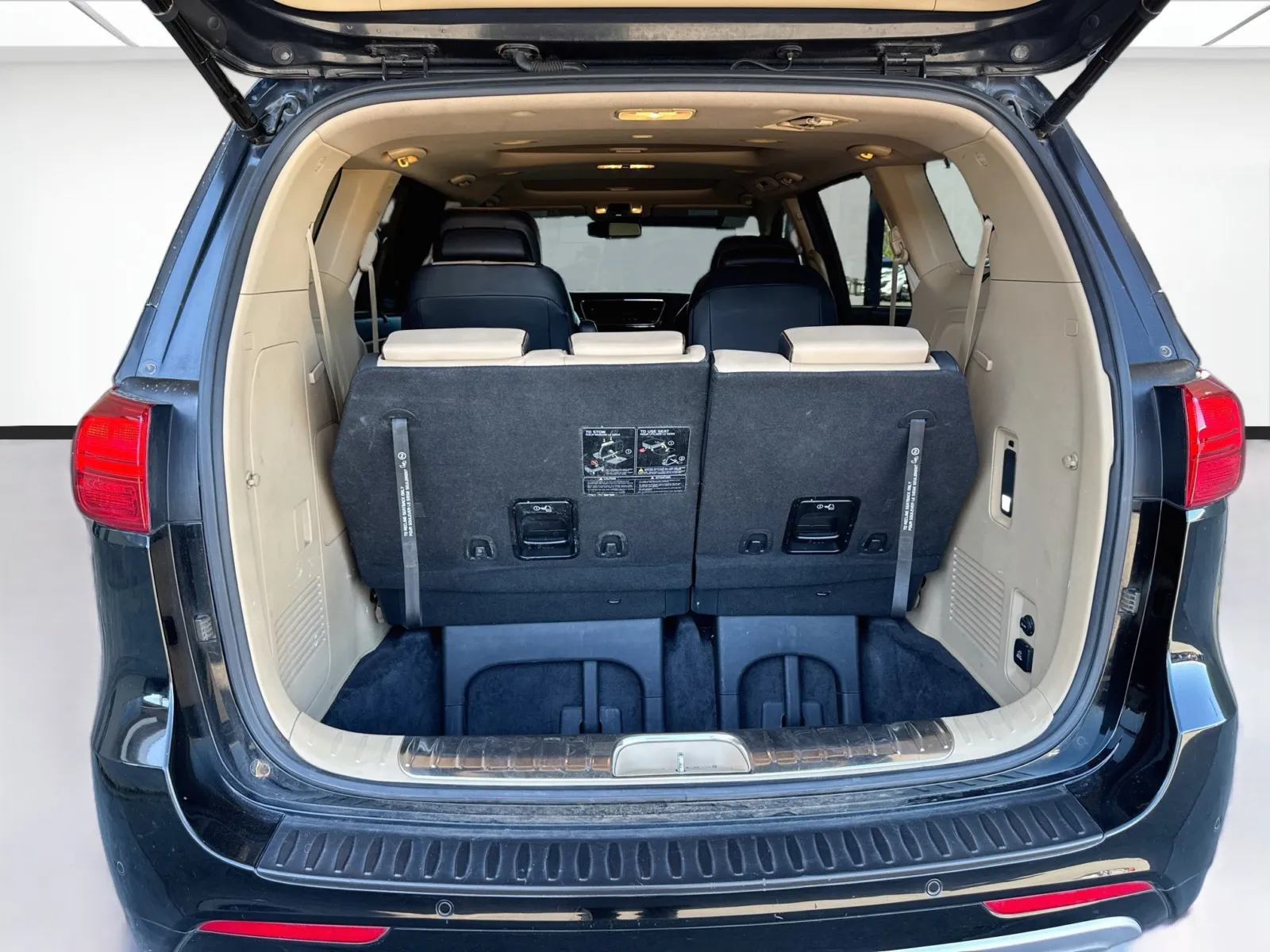 Kia Sedona photo 17