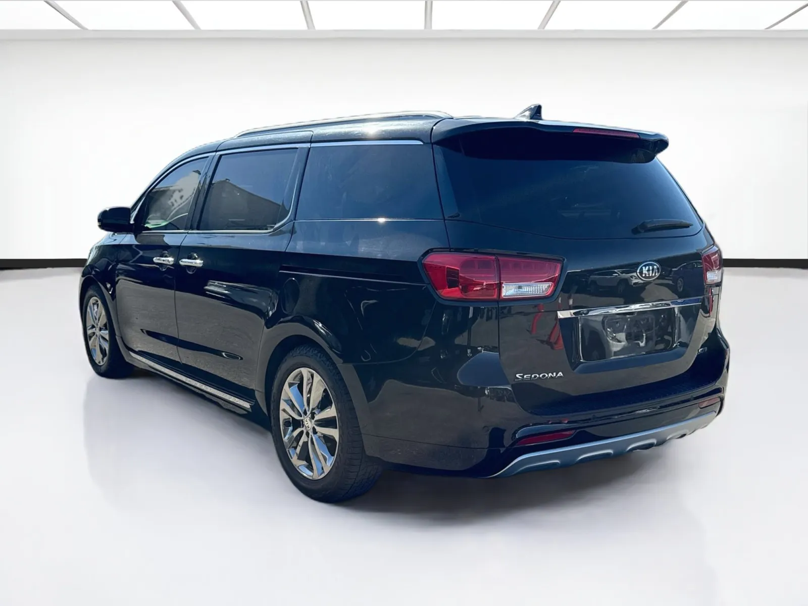 Kia Sedona photo 6