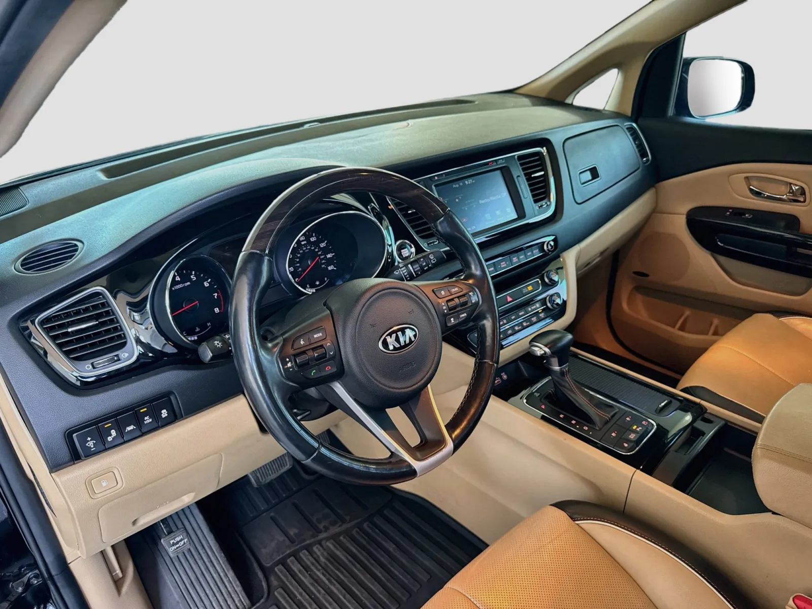 Kia Sedona photo 7